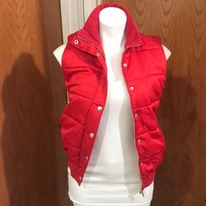 Market & Spruce red puffer vest